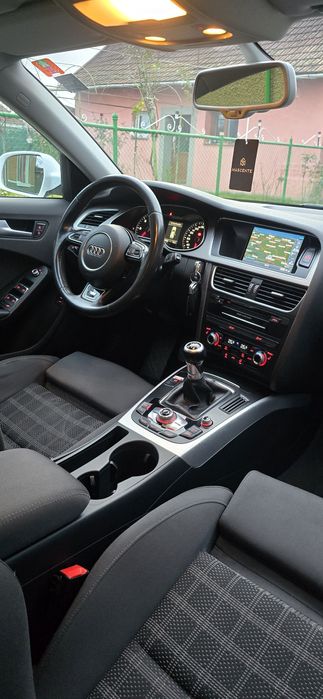 Audi A4 Facelift S-line 2013.