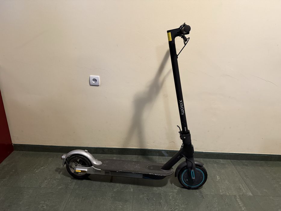 Mi Electric Scooter Pro 2 Mercedes AMG