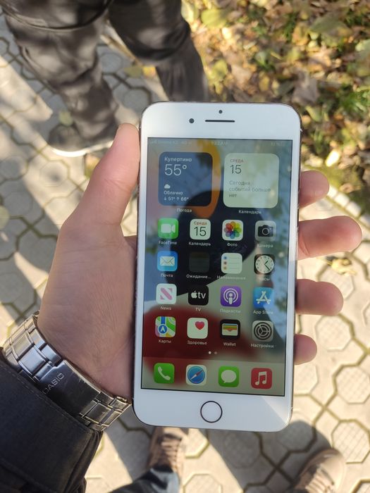 Продам Iphone 7 plus
