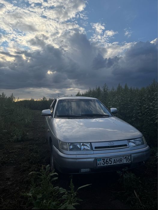 Продам ваз 2110.