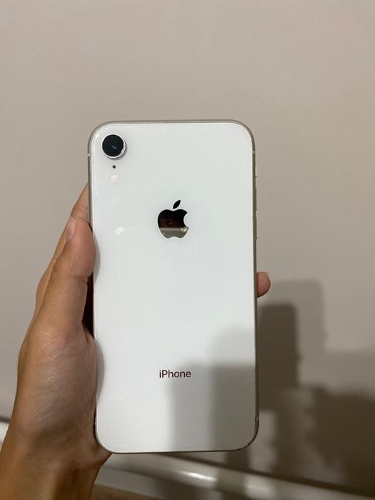 iPhone xr продается