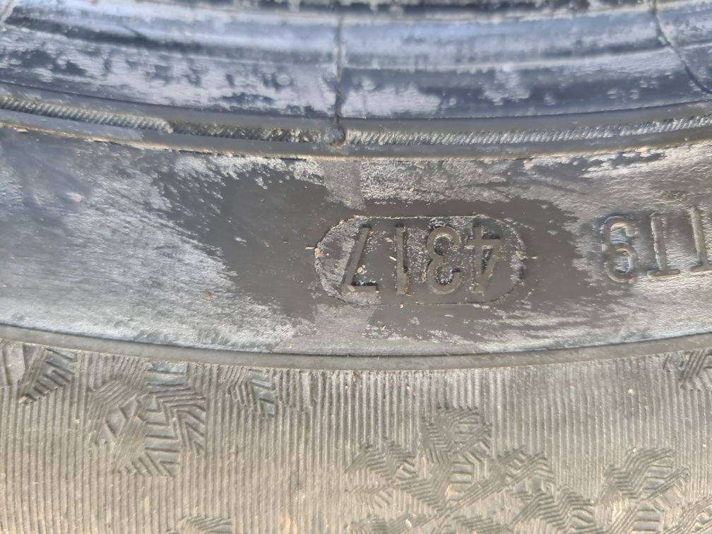 2бр.235/55/17 SEMPERIT