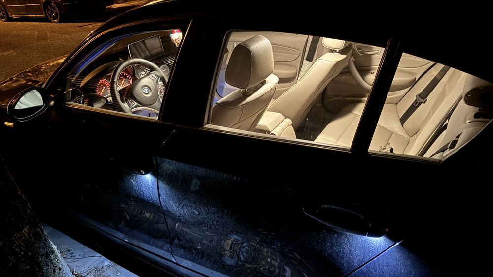 E87 175 cai,  automata, carplay, anvelope noi