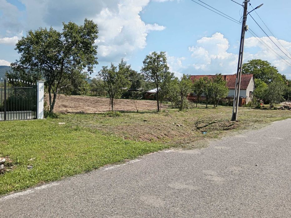 Teren Intravilan de vanzare