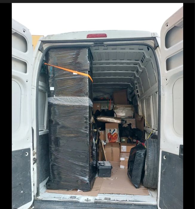 Închiriez dube transport marfă – cu sofer