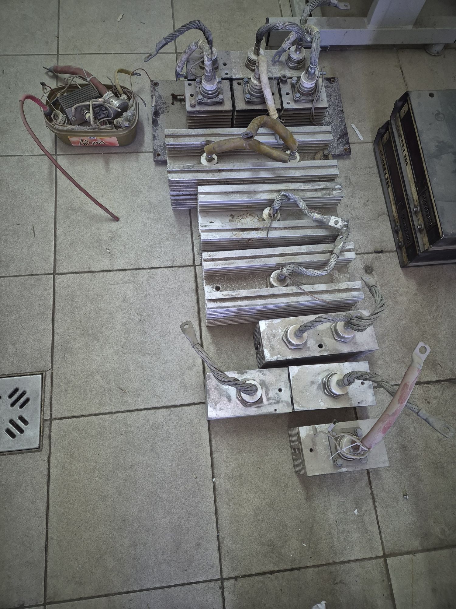 Vând diode de amperaj mare
