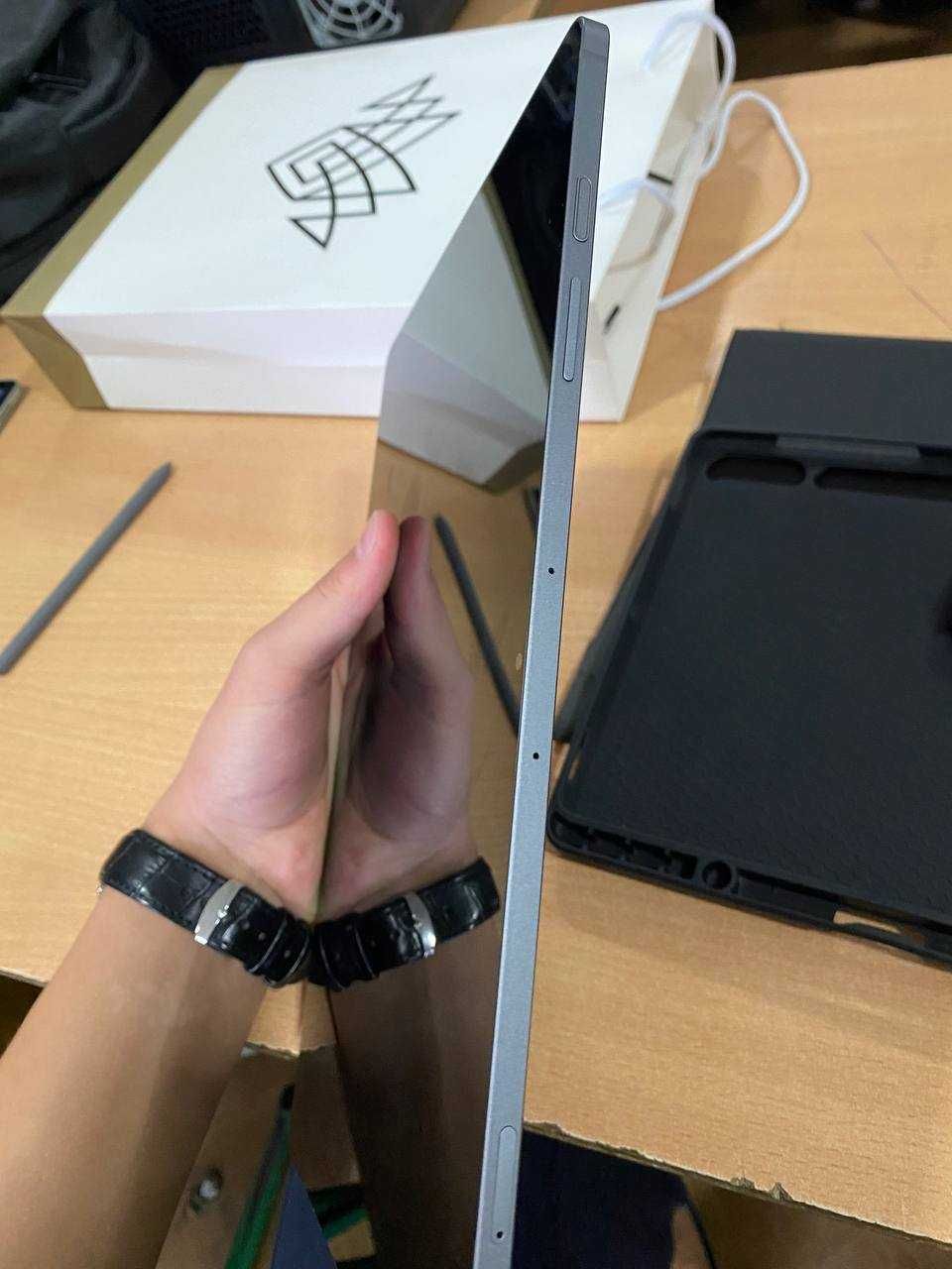 Samsung Galaxy Tab S9 FE + 5G