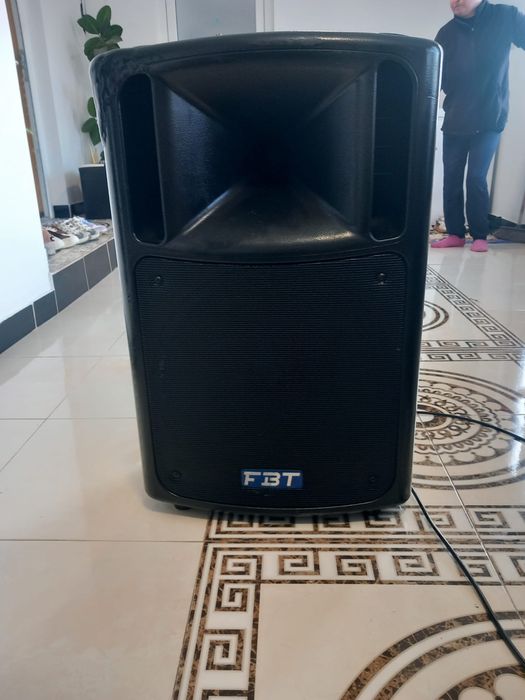 Vand boxa FBT MAX 5A