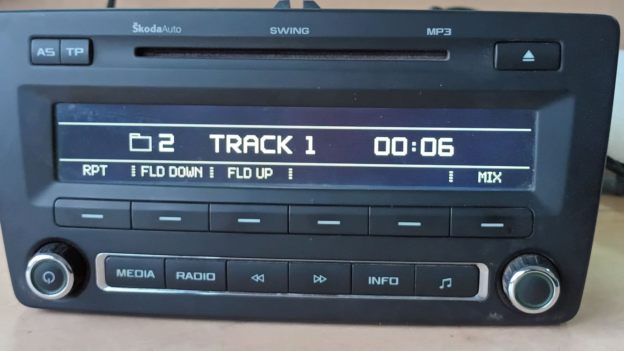 Radio Skoda Swing MP3 Octavia 2 Yeti CD Casetofon