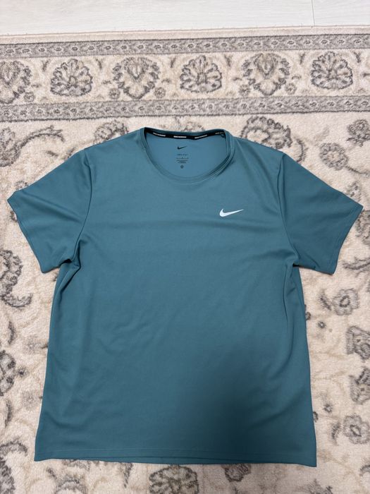 Tricou Nike Dri Fit  sport