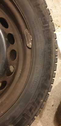 Зимни бусови гуми Мишелин  205/65R16