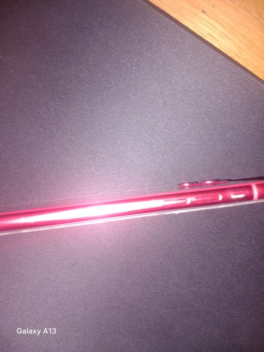 iphone 11 red 128 gb baterie 74%