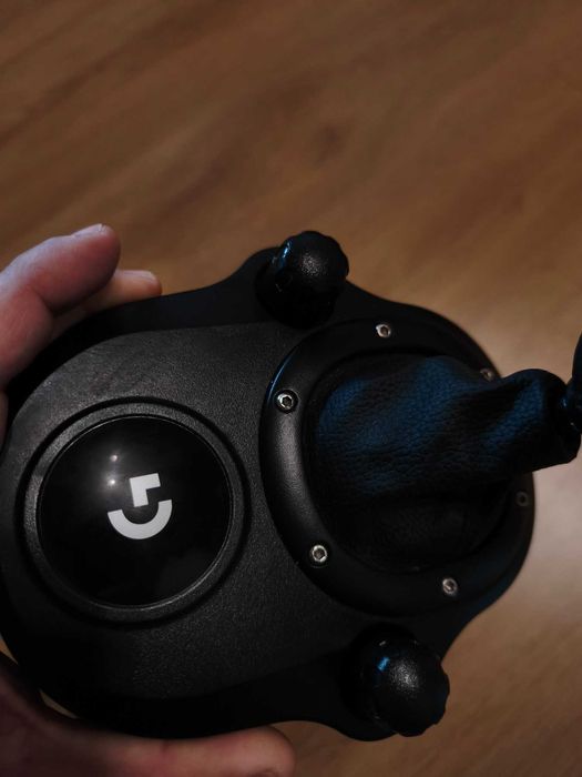 Волан с педали и скорости -  Logitech - G923 + Shifter , PC, черен