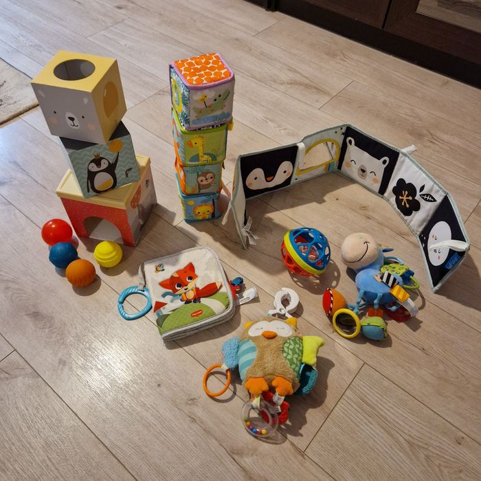 Lot jucarii interactive/stimulare