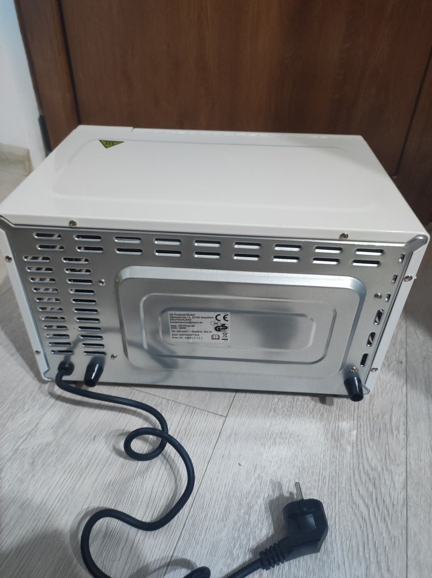 Vând cuptor electric Gourmetmaxx 800 w