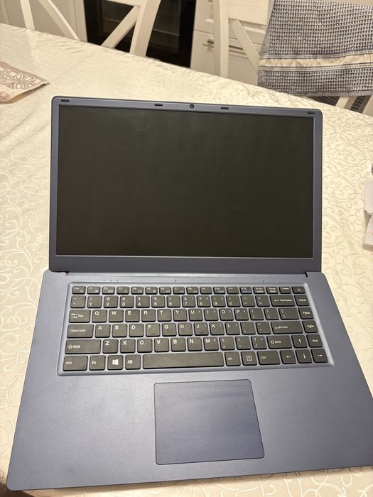 На запчасти ноутбук yepo