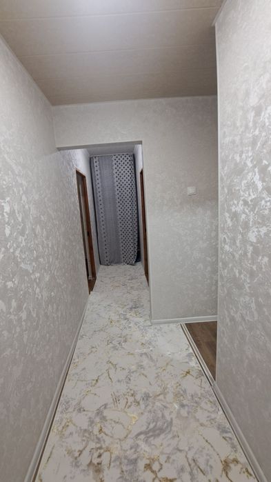 Чирчик шахар
3-микрораён   
#2-хона 2-этаж
Квартира ижарага берилад