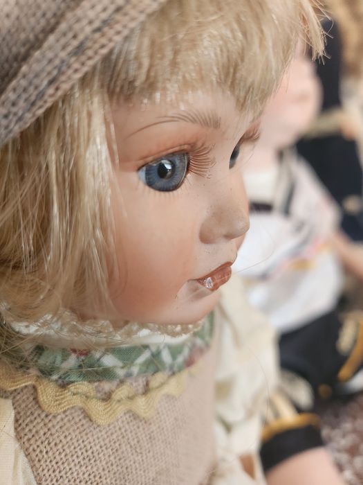 Порцеланова кукла