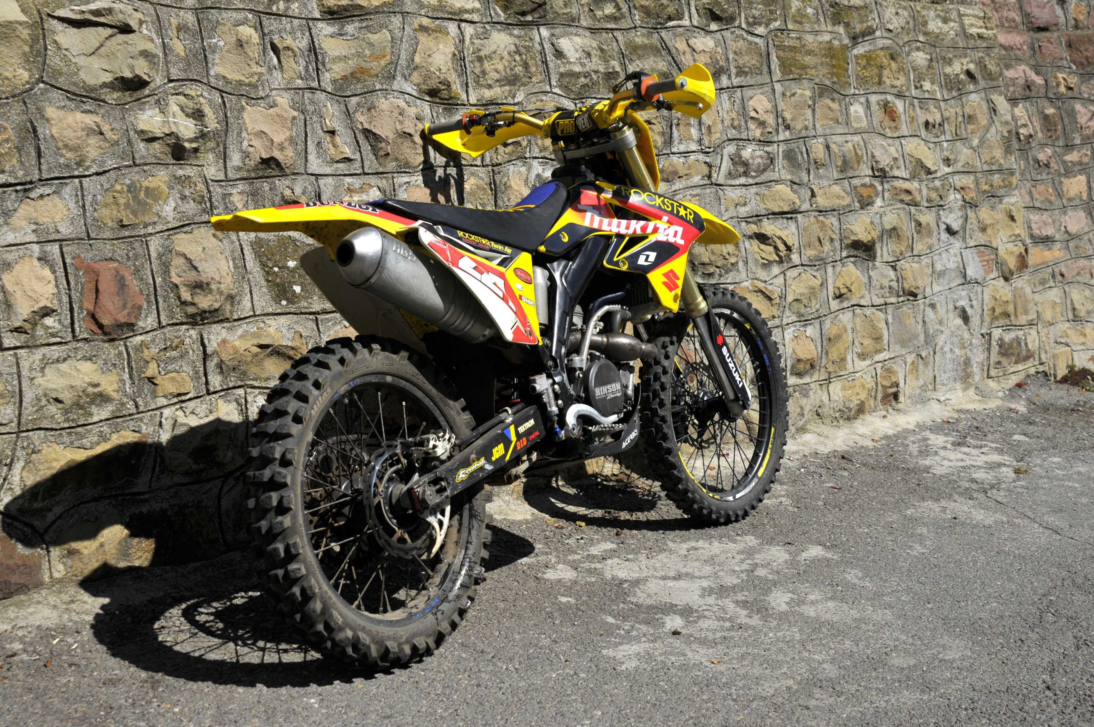 Мотор Suzuki RM-Z250