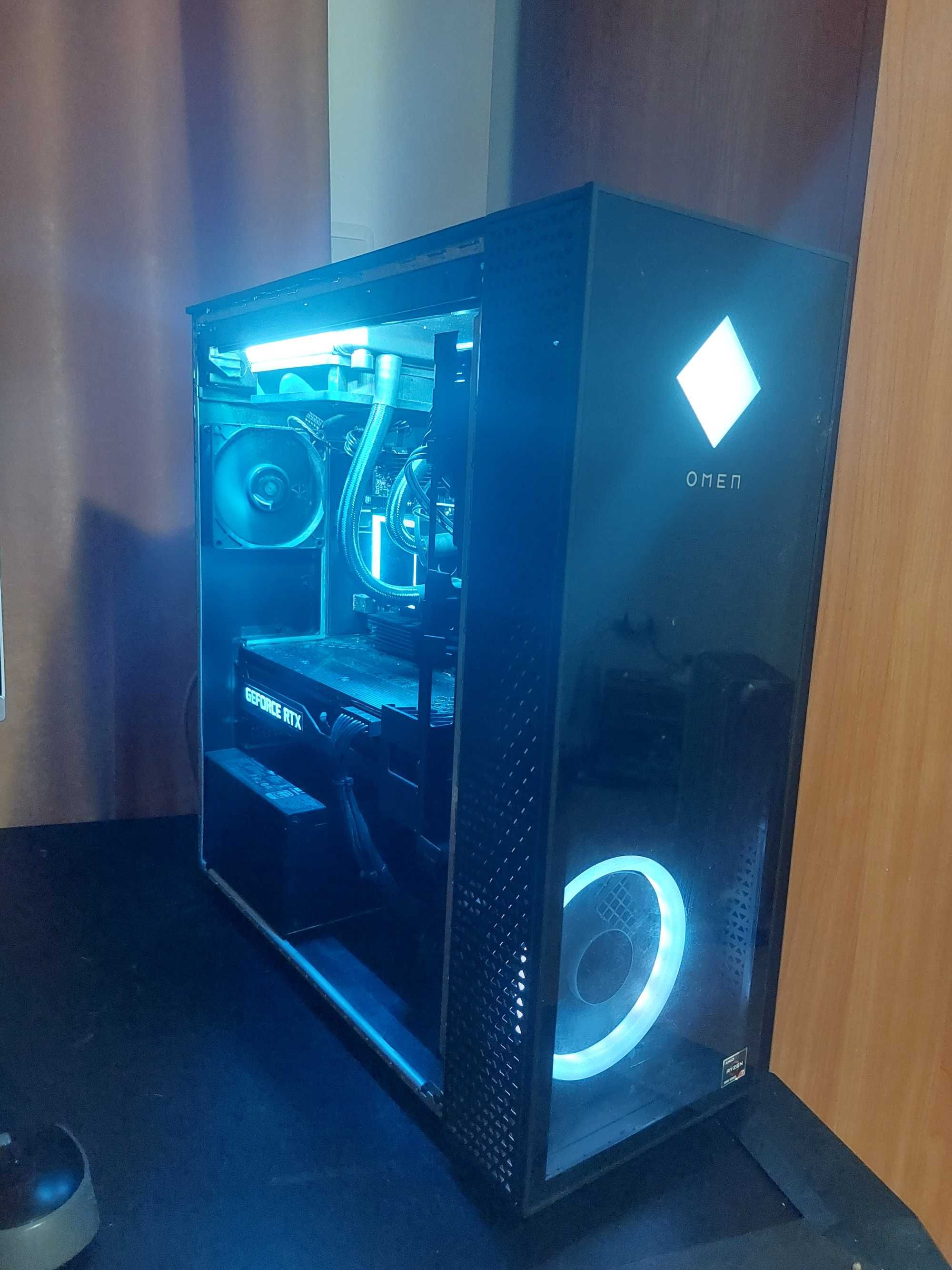 HP OMEN 30L Gaming Case with motherboard