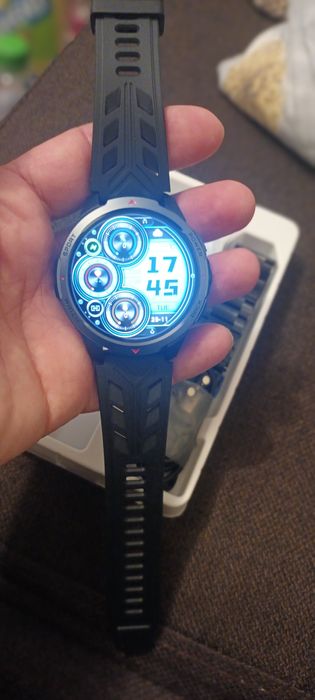 Продавам смарт часовик