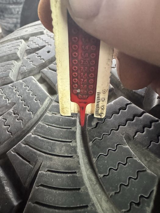 Продавам Джанти с дими 225/45/17