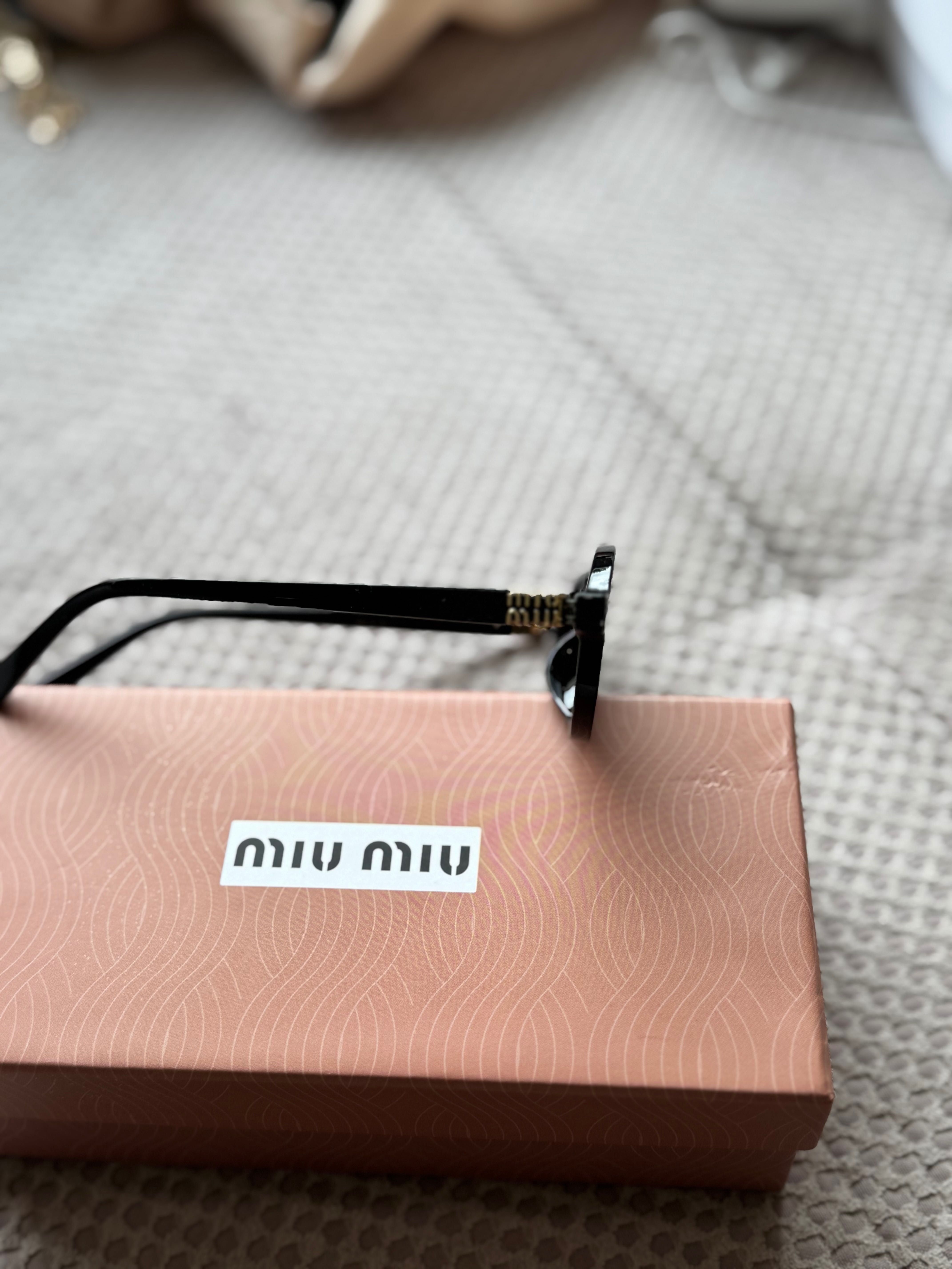 Нови очила miu miu.