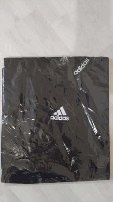 Model nou. Tricouri Nike si Adidas.