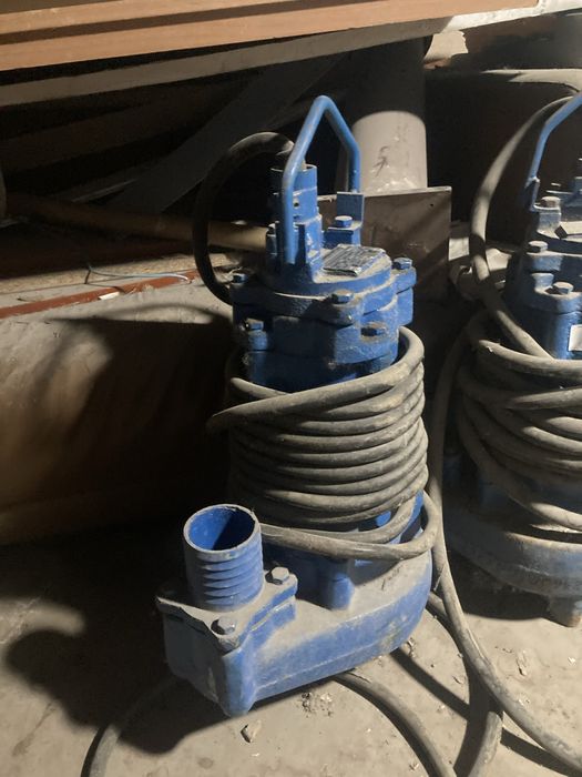 Продам насос по цене договоримся