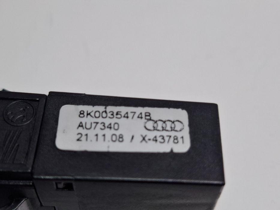 Priza AUX AUDI A4 IV Avant 8K5, B8 2007 - 2015 2.0 TDI CAGA, CJCA, CME