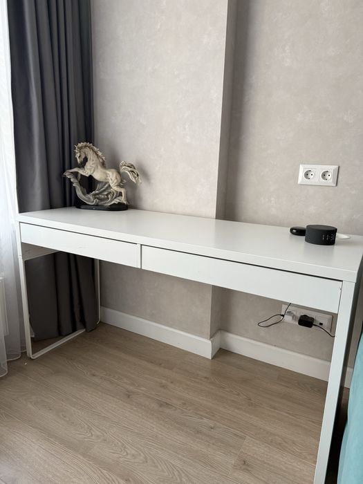 Рабочий стол для учебы/работы