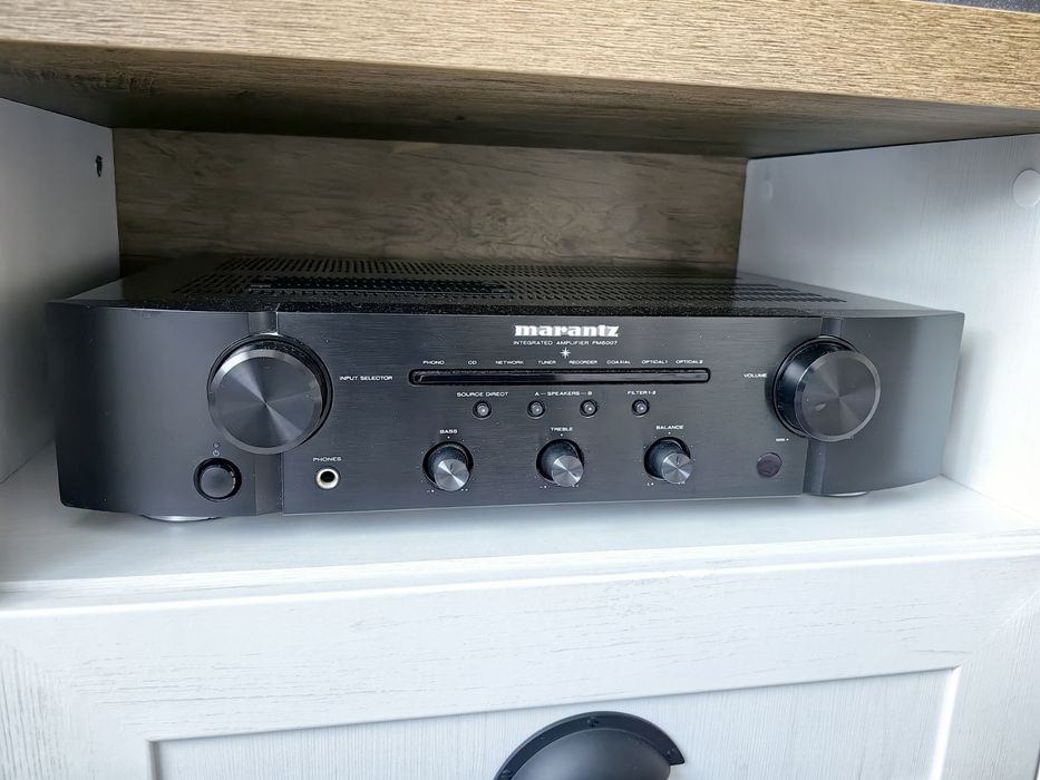 Marantz  PM6007 Интегриран усилвател