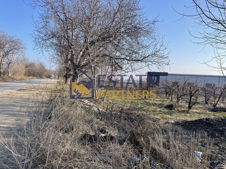 Парцел в Пловдив, област-с.Брестник площ 3600 цена 288000