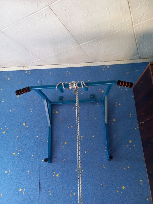 Продам турник срочно