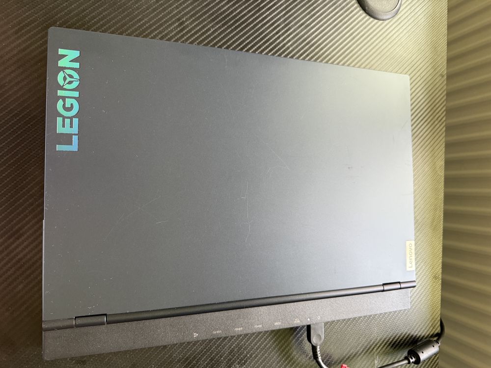 Геймърски лаптоп Lenovo Legion 5