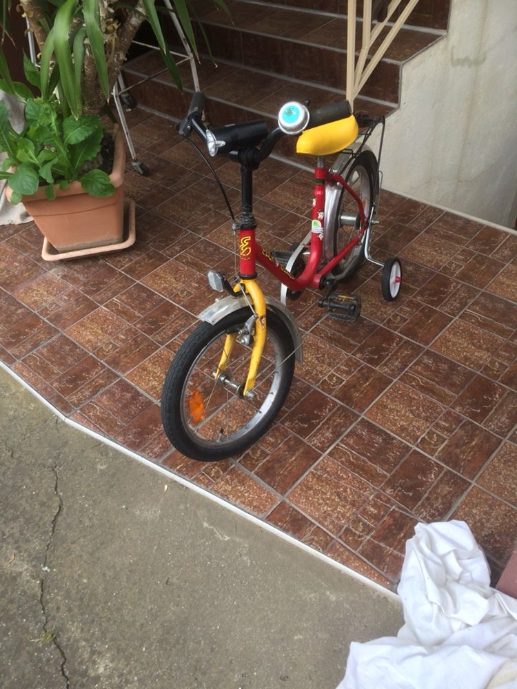 Bicicleta copii 5 -7 ani