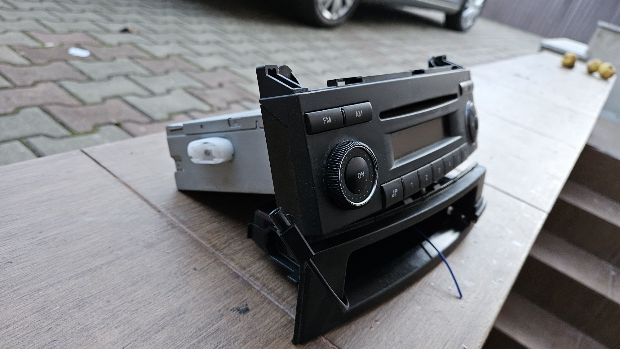 Vând radio cd Mercedes Benz pentru Sprinter sau Vito