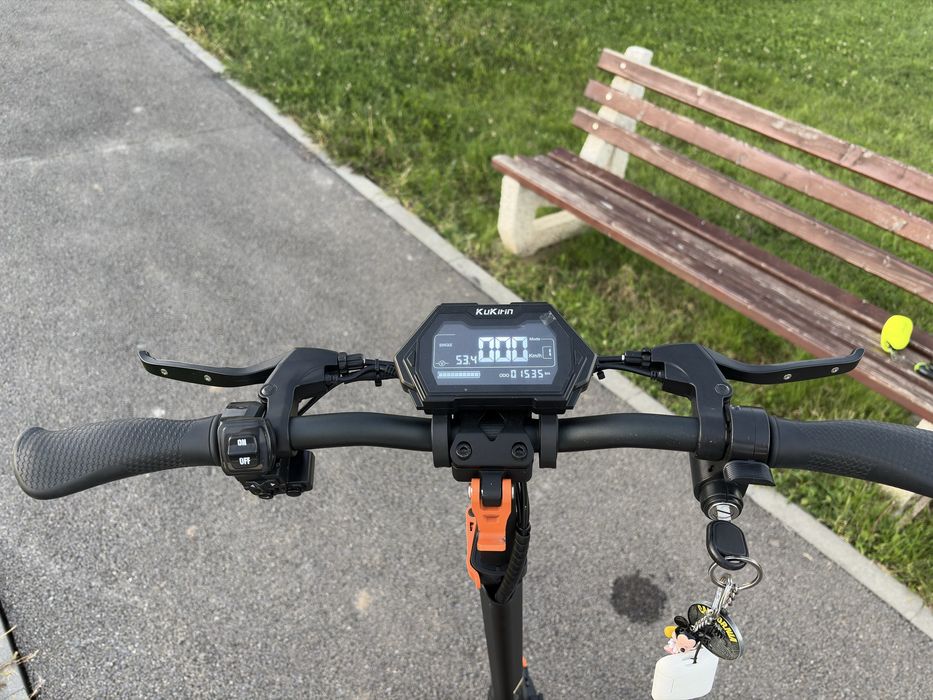 Trotineta Kukirin G2 MAX 2025 Stare Excelenta 1500km Autonomie 70km