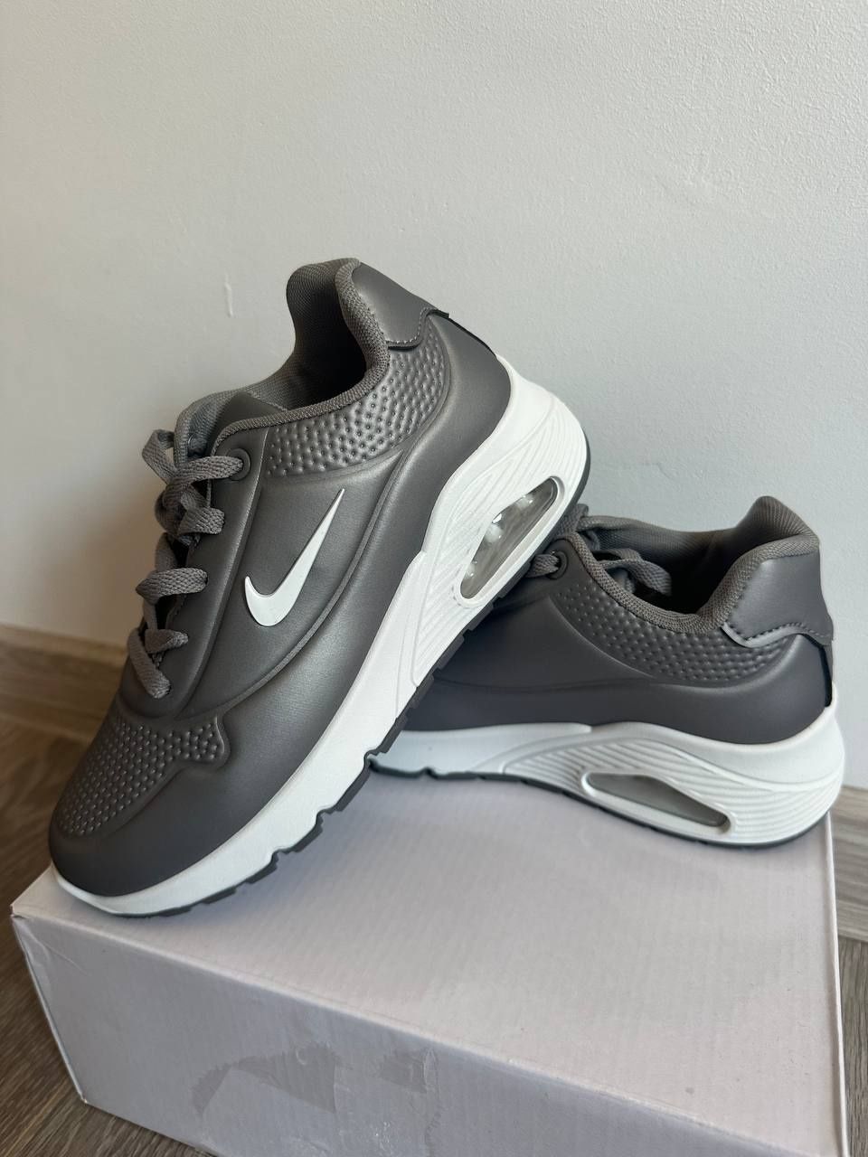 Adidași adulți și copii