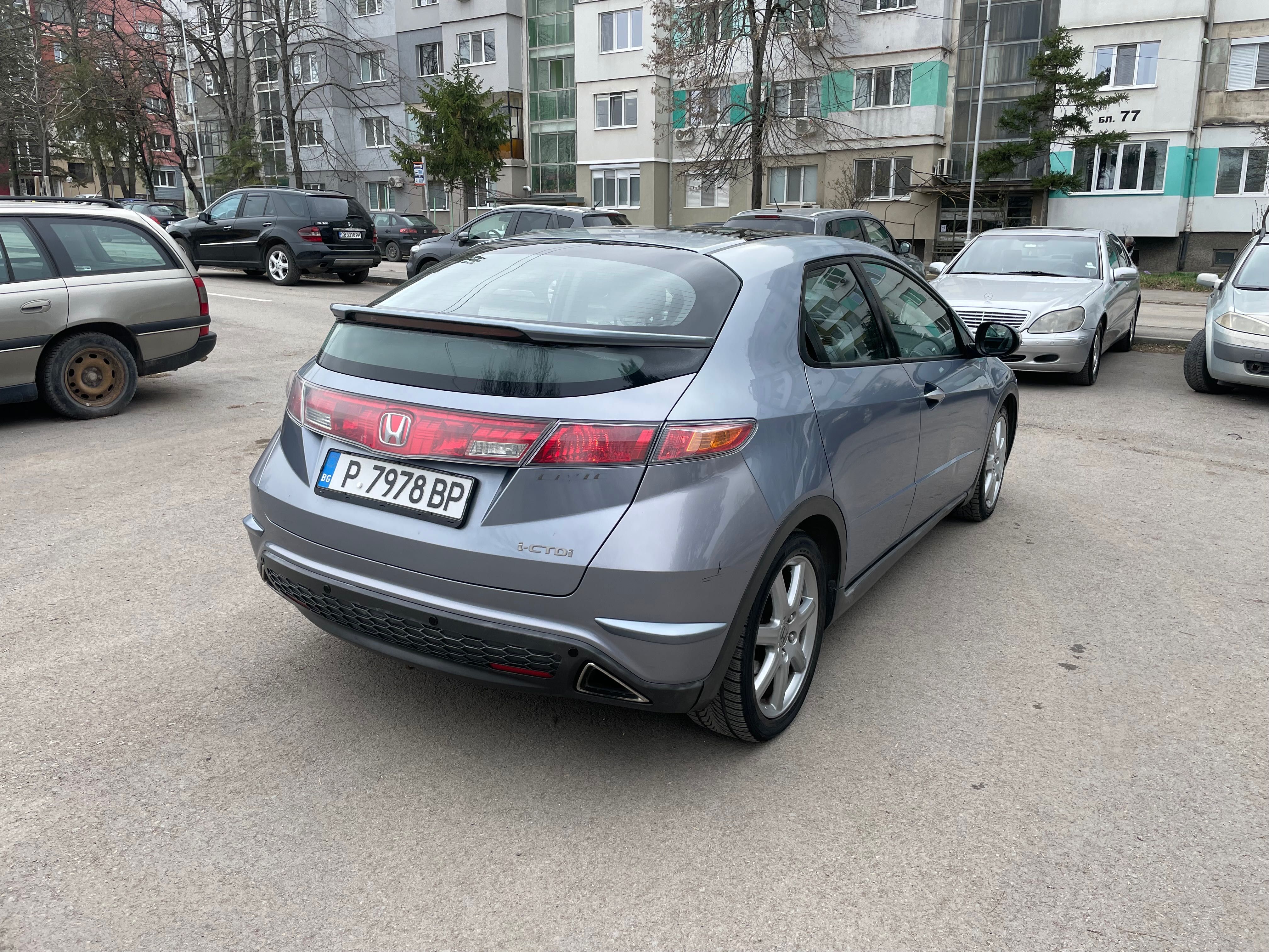Продавам Honda Civic