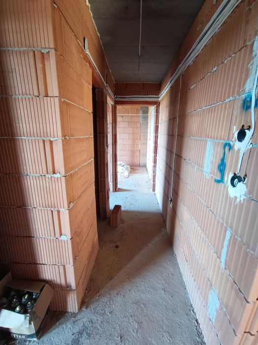 Продава се Тристаен апартамент в Пловдив, Кършияка - 107 кв.м за 1046 €/кв.м - Снимка #2