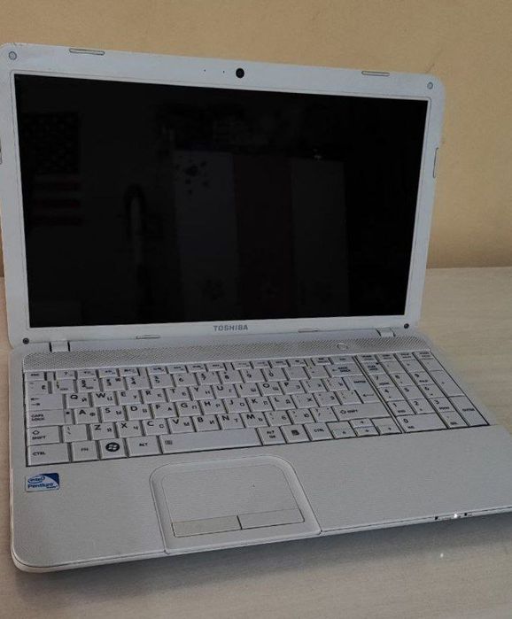 Toshiba Satellite C-850 C1-W