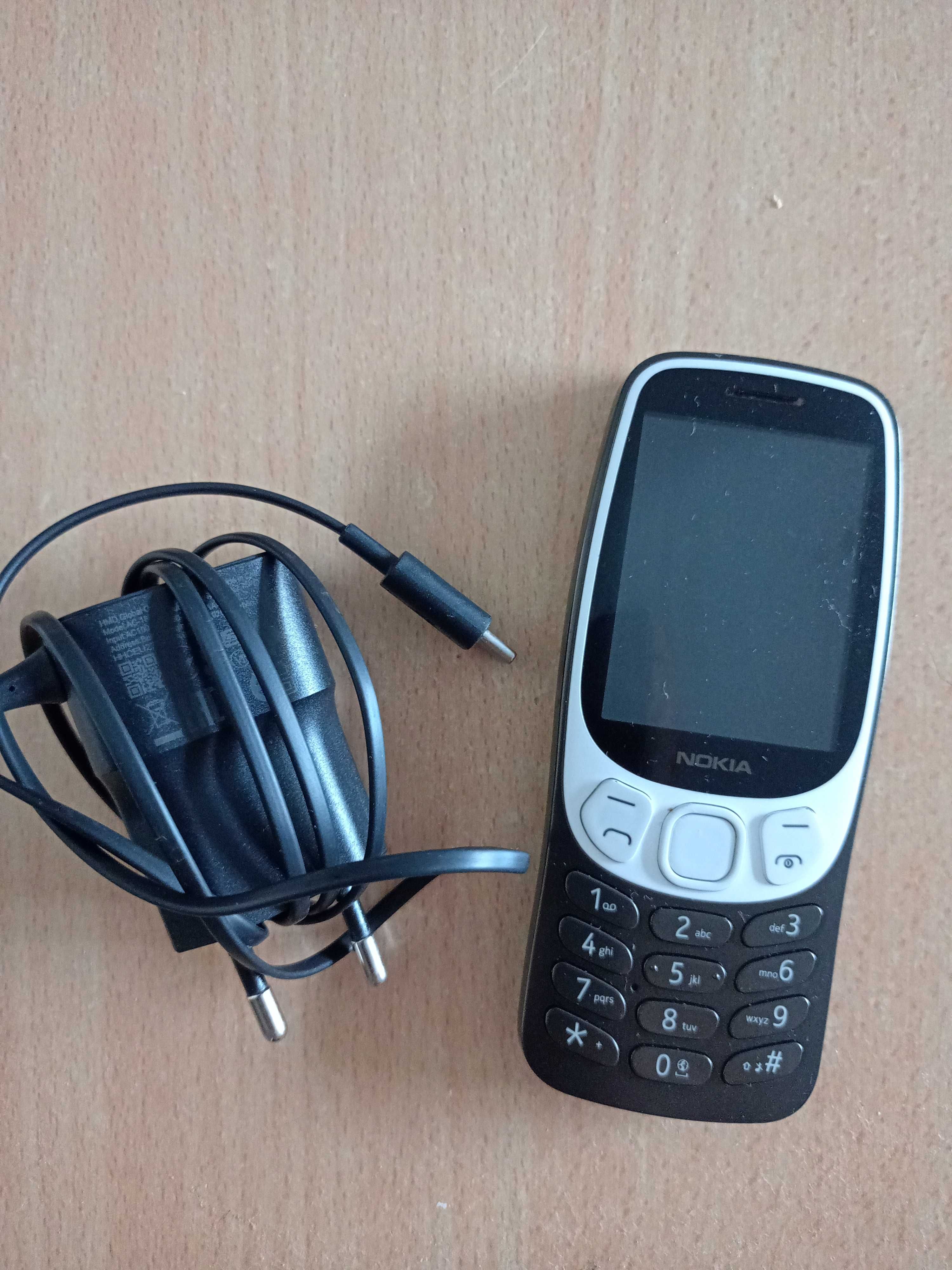 Нокия 3210 с две карти
