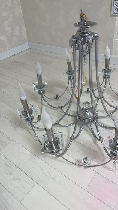 Люстра.     Красивый