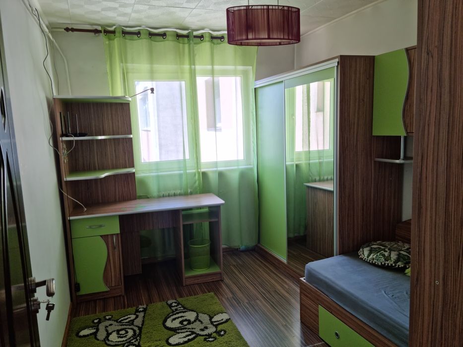 Vand apartament 4 camere Bdul N Balcescu