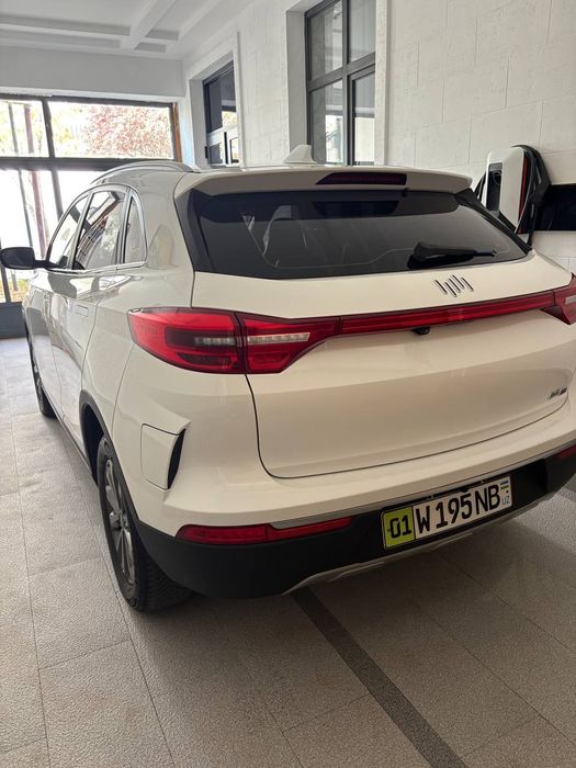 Продам электромобиль Weltmeiste в отличном состоянии.r