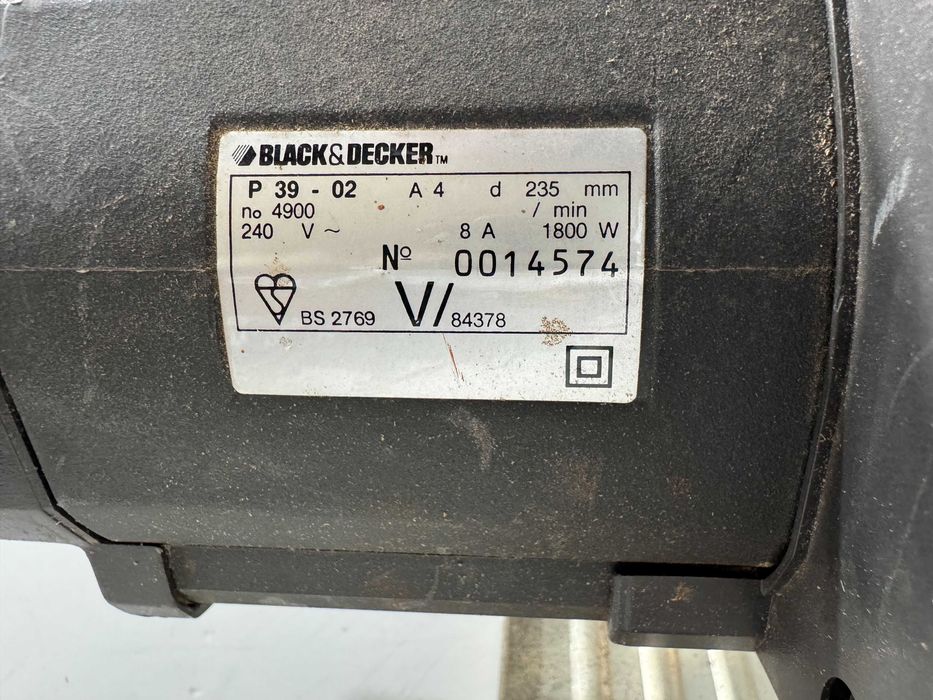 Ръчен циркуляр - B/D 1800 W / 235 mm