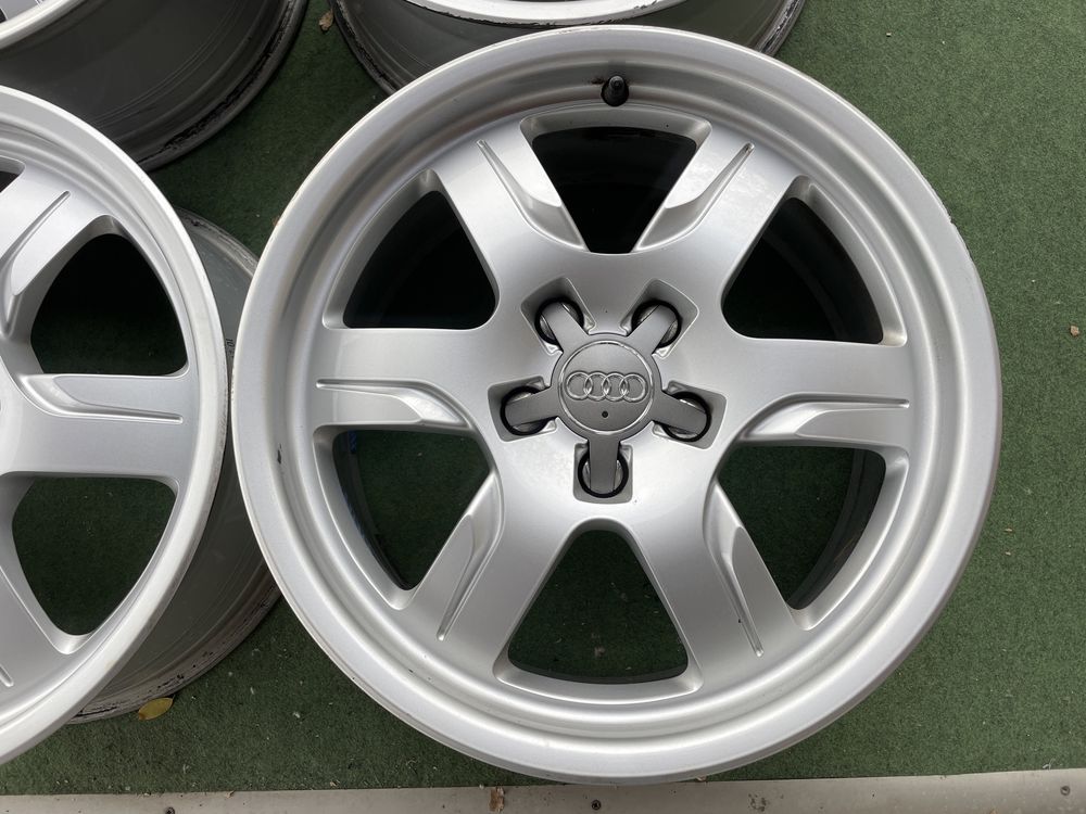 4бр. Отлични 17” Оригинални Джанти 5х112 за -AUDI- 7,5Jx17H2, ET28