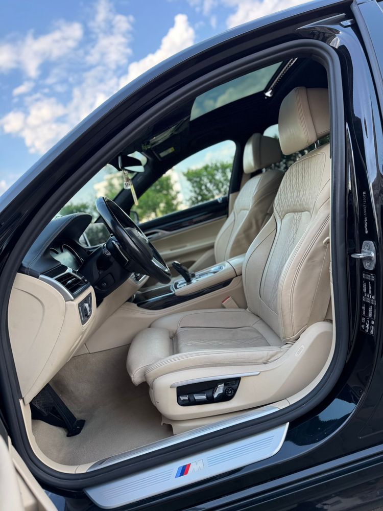BMW seria 7 750i X-Drive 2017 M