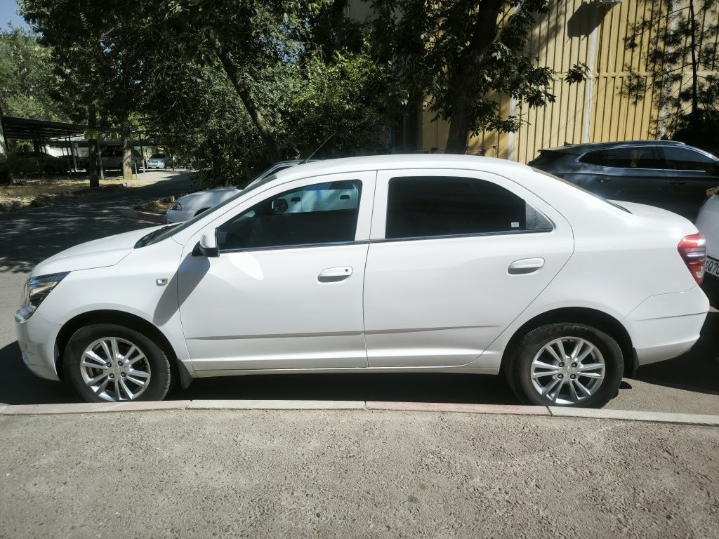 Chevrolet Cobalt A/T 2024 sotiladi